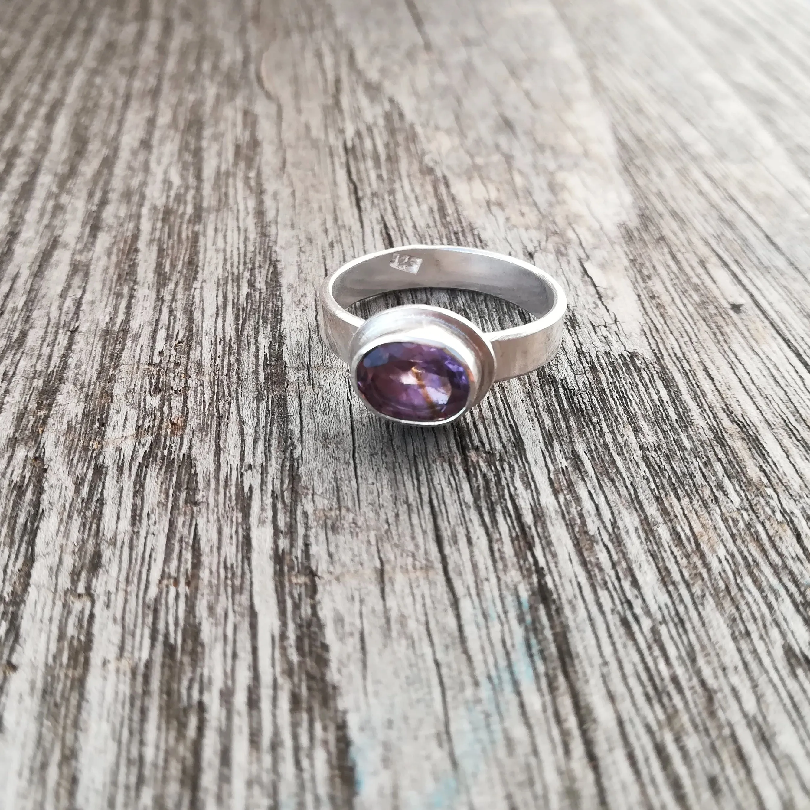 Anillo de Amatista Facetada y  Plata de Ley | Hecho a Mano Talla 19