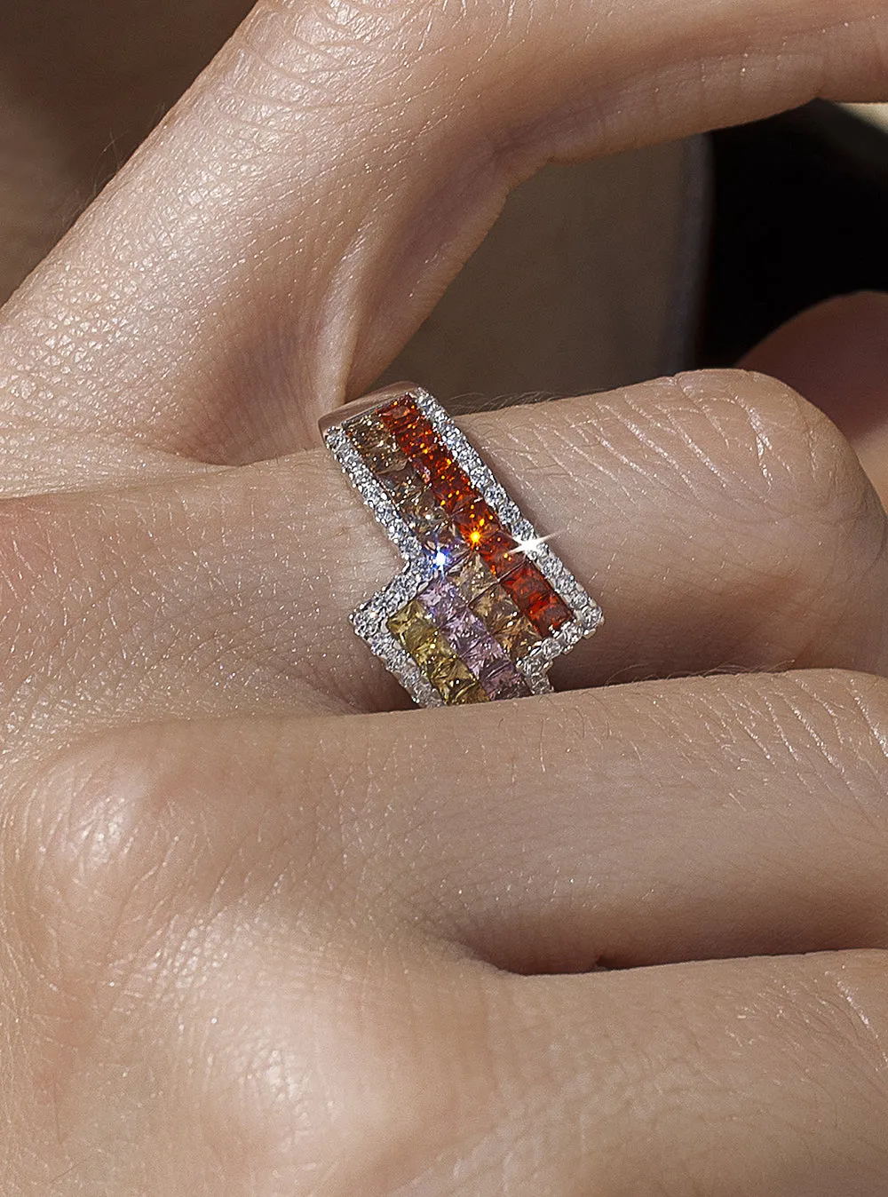 Anillos con piedras diseo desigual tonos cálidos