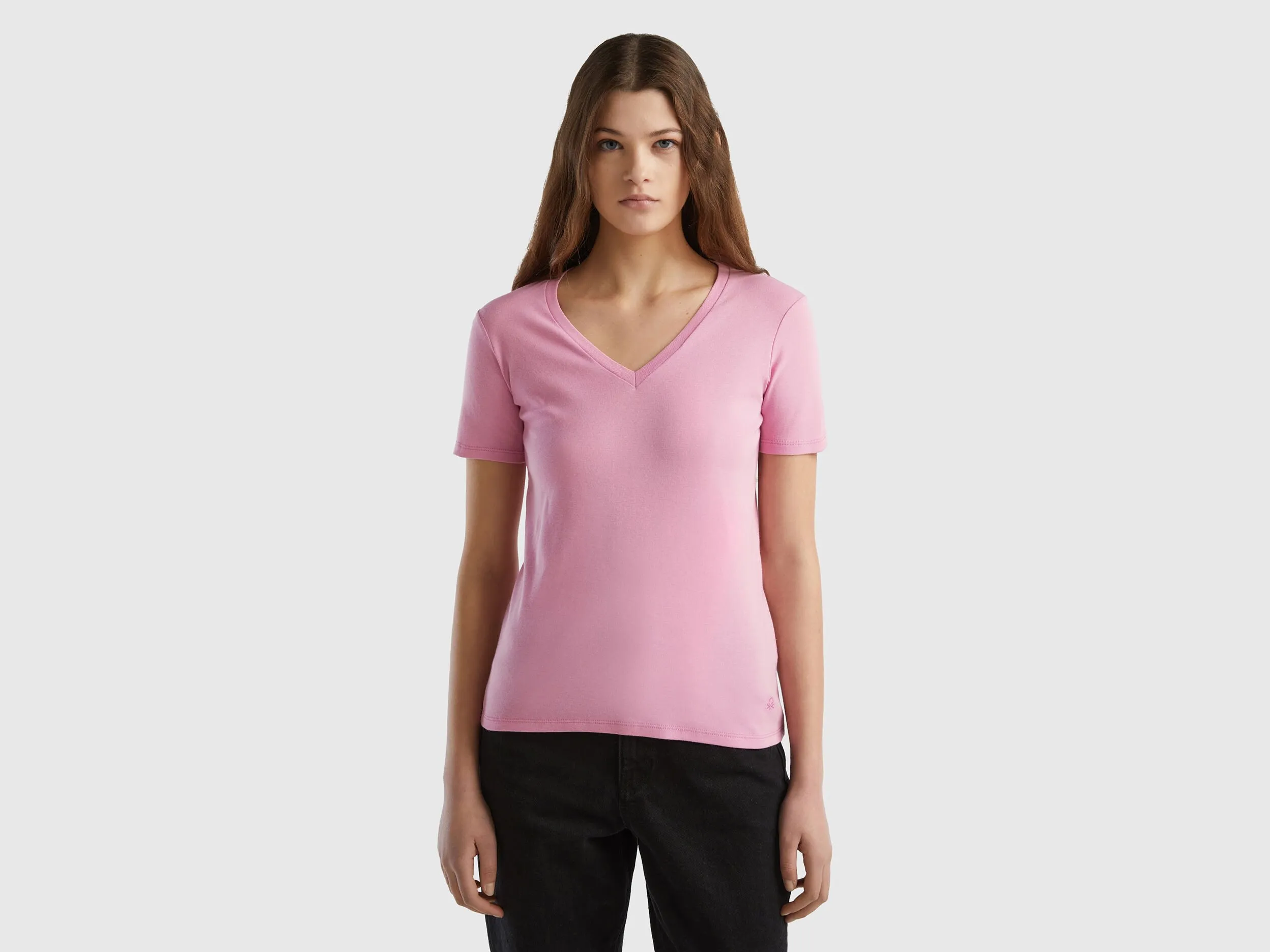 Camiseta de algodón puro con escote de pico