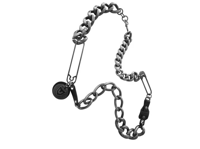 Gianfranco Ferre Vintage Collares Gris 