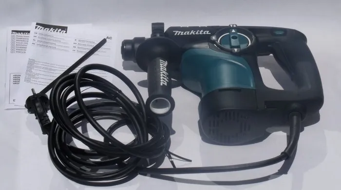 MAKITA  HR2810  MARTILLO PERFORADOR SDSPLUS, 800 W, 2.8 J, CAJA DE PLASTICO