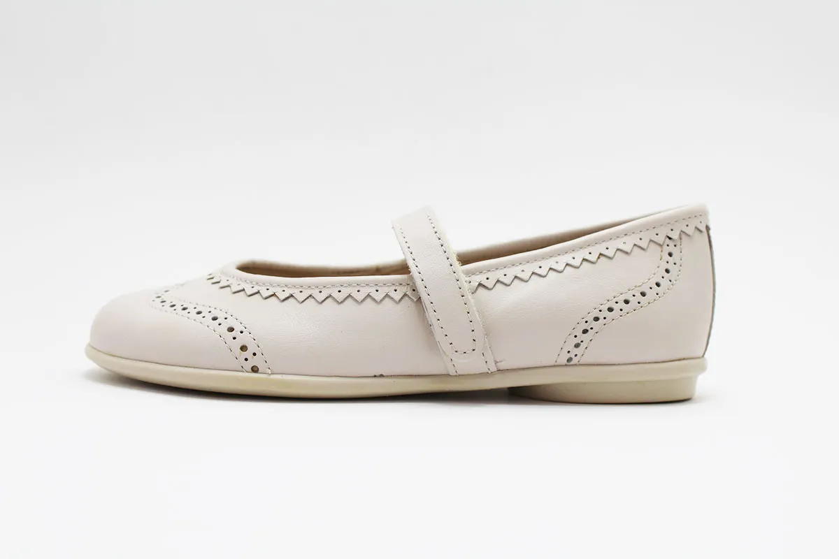 Merceditas beige pala vega niña