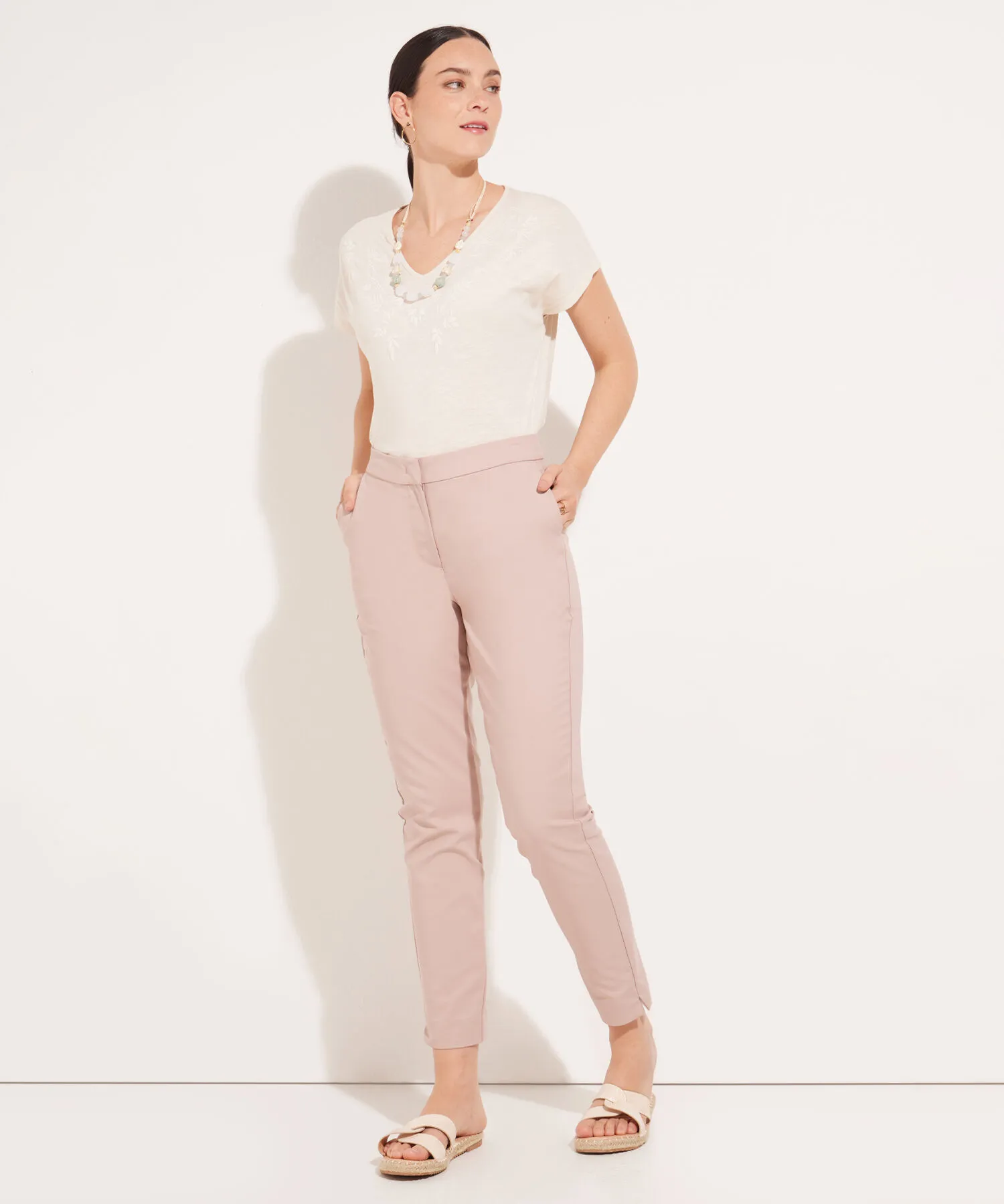 PANTAL&OACUTE;N CL&AACUTE;SICO UNICOLOR