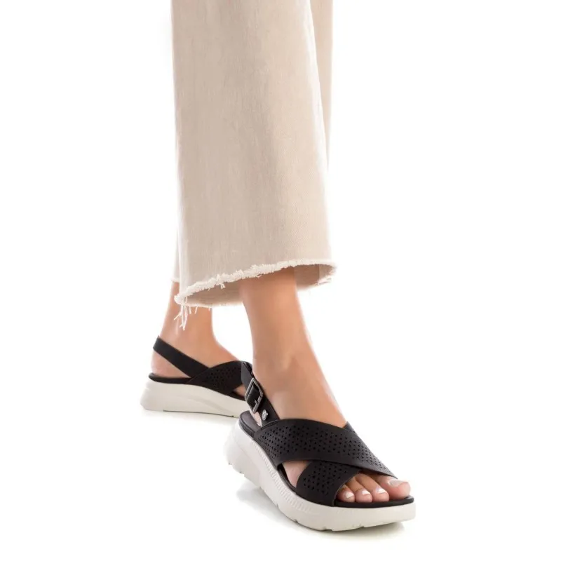 Sandalia de mujer XTI 142706 Negro