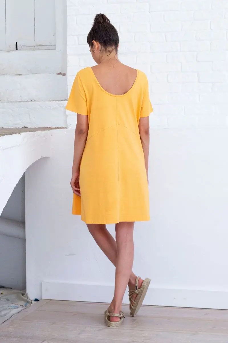 Vestido corto amarillo de algodón orgánico